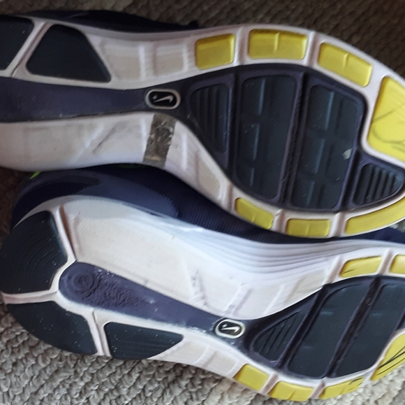 NIKE Lunarglide Women's 9.5 - Picture 3 of 5